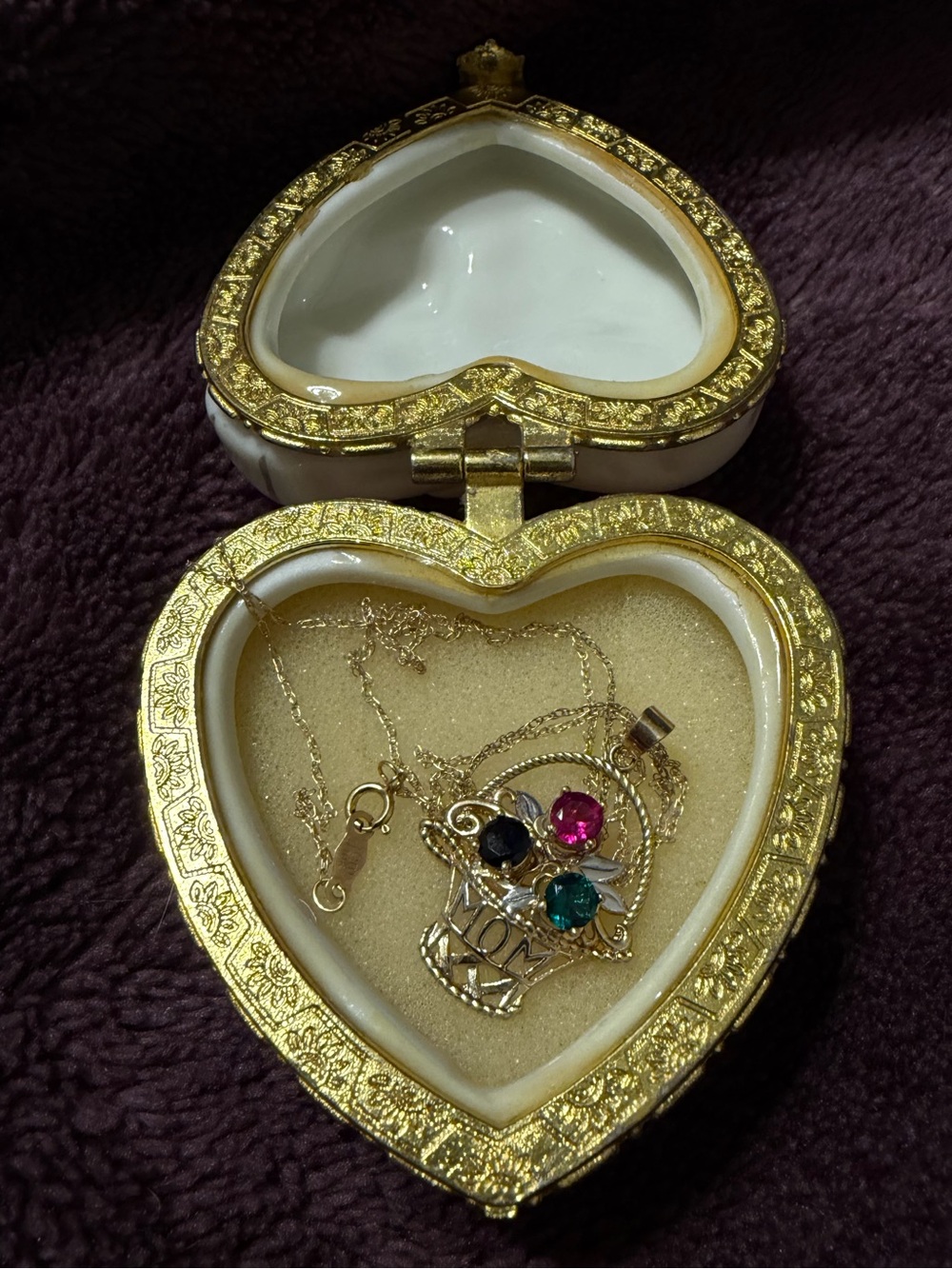 Vintage 10K Gold MOM Flower Basket Pendant Necklace w/ JCM Original Heart Box